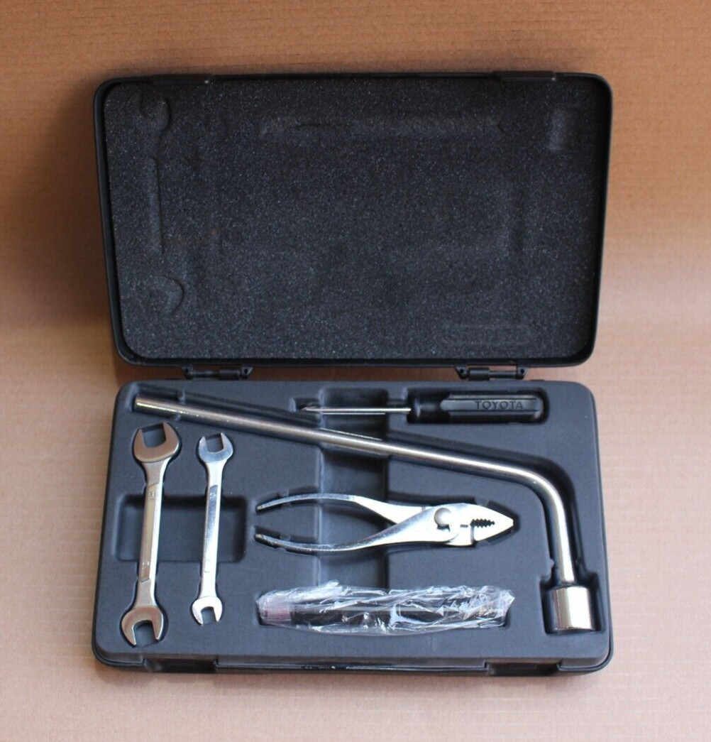 Lexus Ls430, Ls400 Emergency Lug Wrench Toyota OEM Tool Kit
