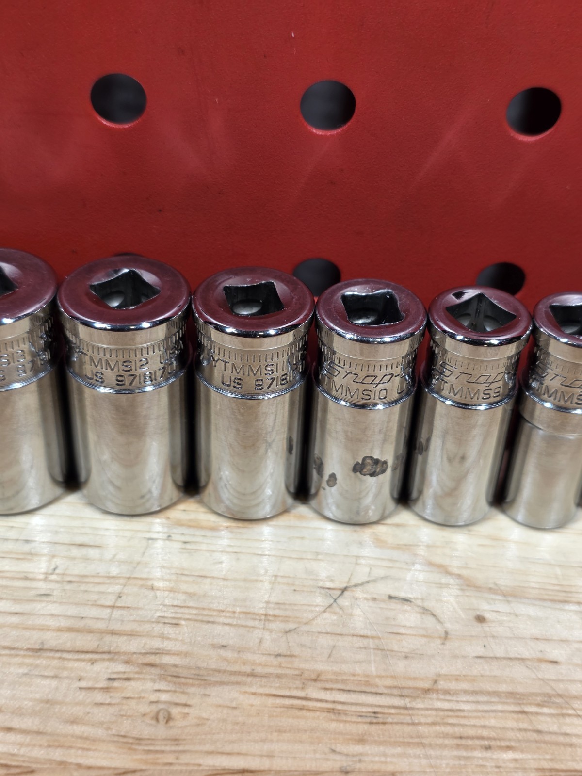 Snap-on 112YTMMSY 5mm-15mm 12-Piece 1/4″ Drive 6-Point Semi-Deep FDX Socket Set