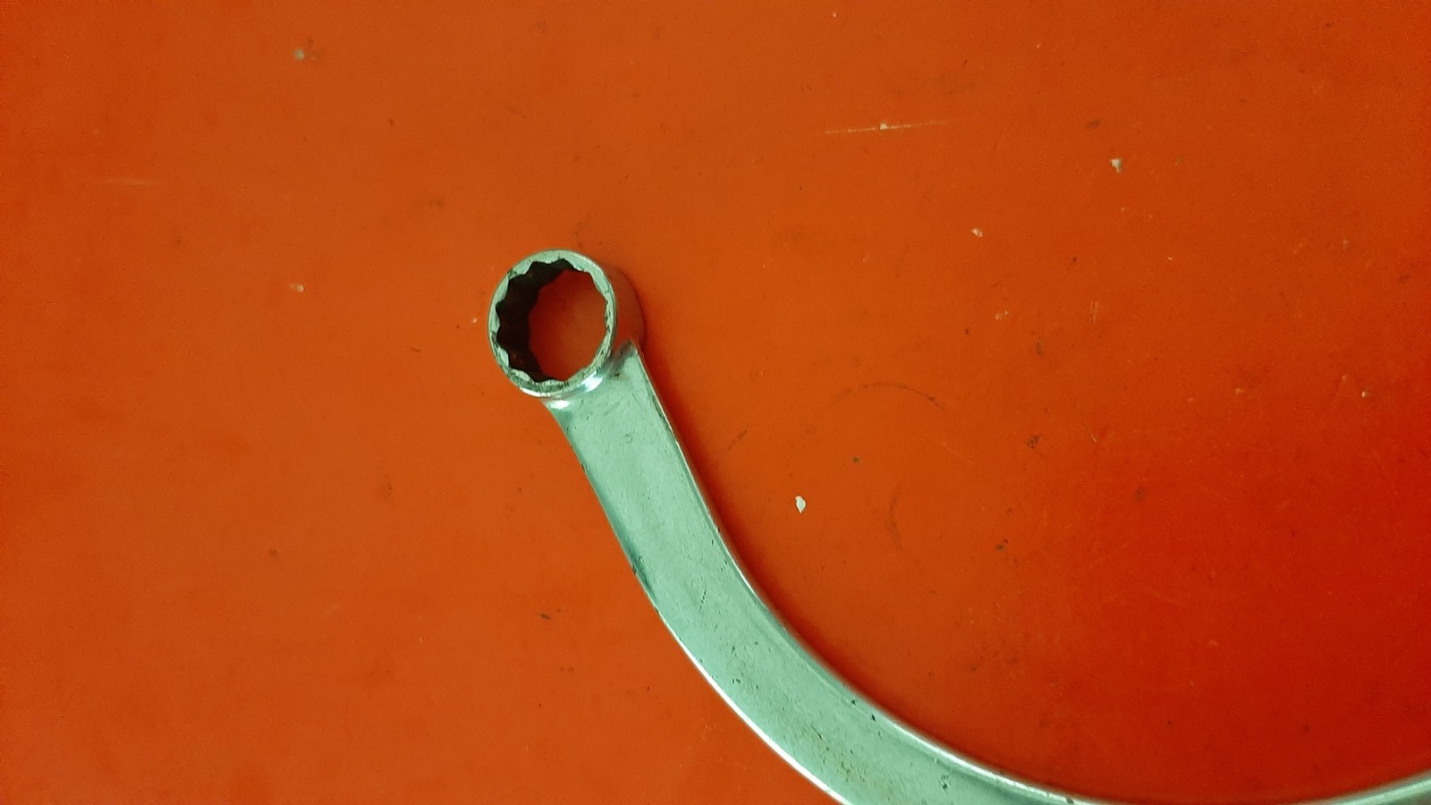 Snap-on 9/16″ x 5/8″ 12PT Half Moon Box End Obstruction Wrench CX1820 Engraved