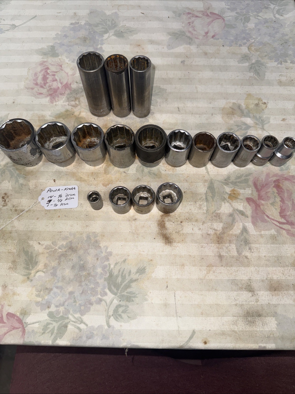 POWR KRAFT 1/2” Dr Sockets, 3/8” Sockets STD, And Deep. 18 Pieces