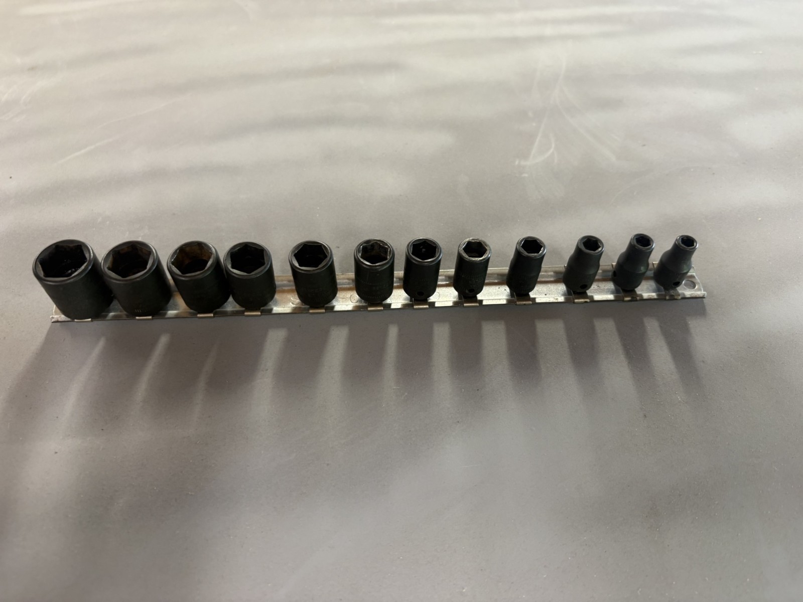 Snap on 12 piece 1/4 metric impact socket set