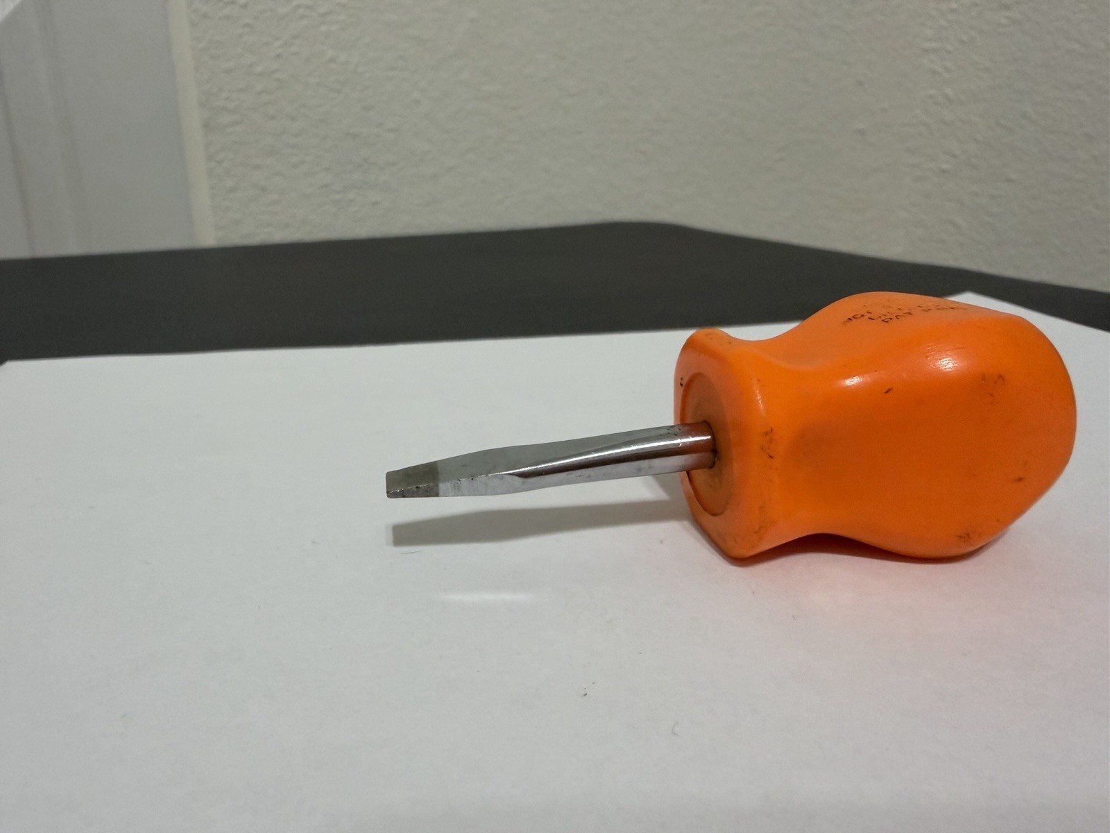 Snap On Flat Tip Stubby Screwdriver