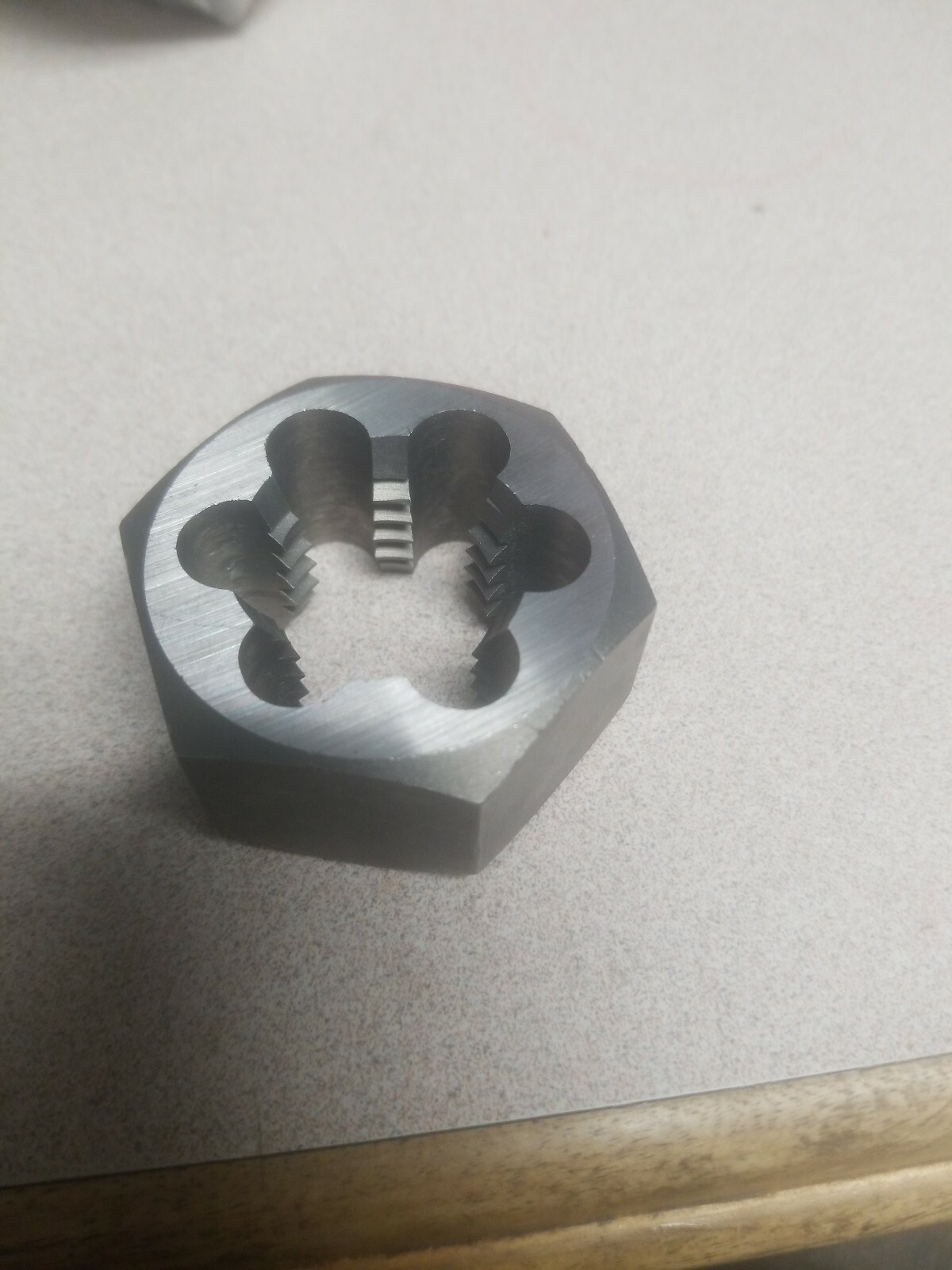 FMT Carbon Steel Hex Die 1-1/8″ Thread 7 Part#: 3116825