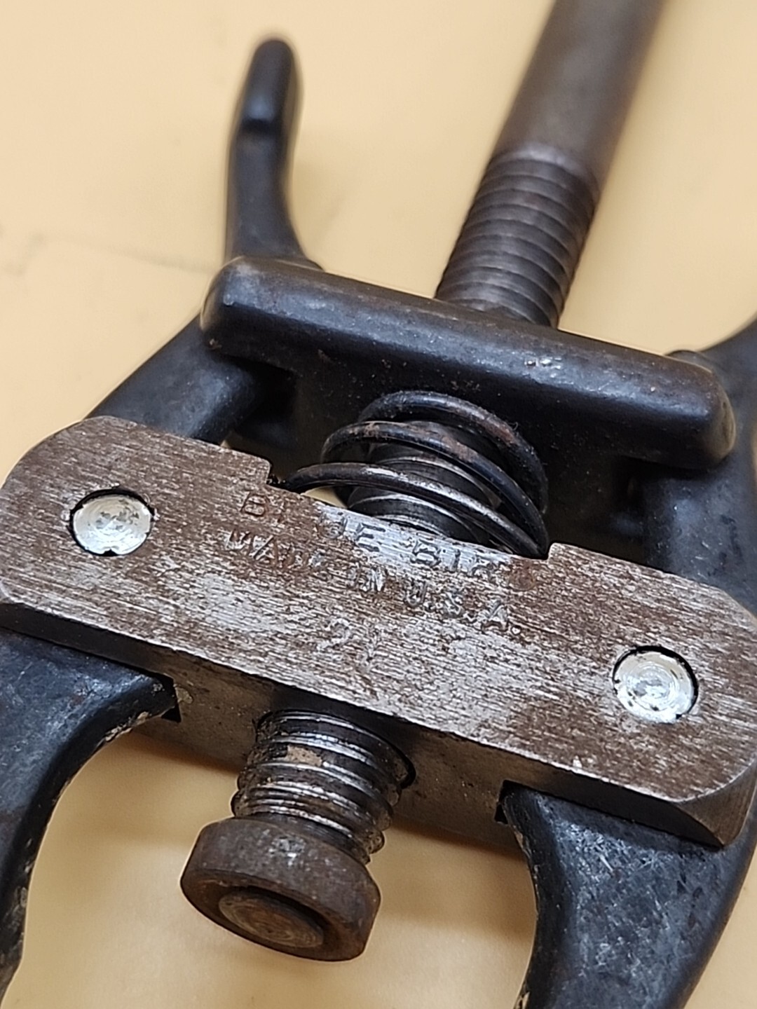 Blue Bird No. 21 Spring Loaded Battery Terminal Puller USA