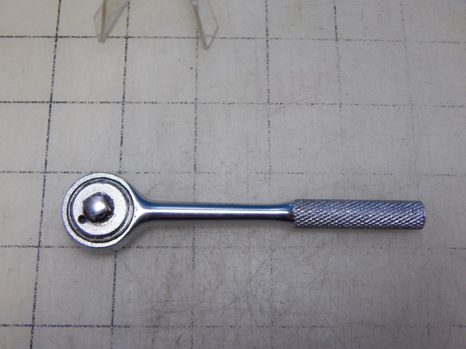 Vintage Challenger 1/4″ Drive Ratchet Knurled Handle Chrome 1060 USA 4.5″