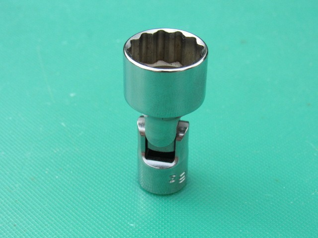 SNAP ON TMU181A 9/16″ 12 POINT 1/4″ DRIVE SAE UNIVERSAL SWIVEL SOCKET NEW LOGO
