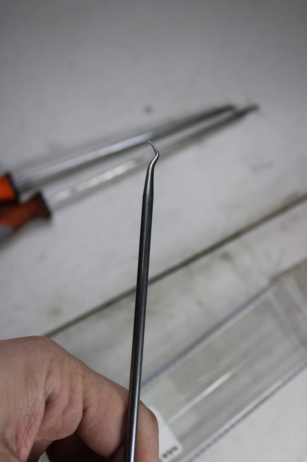 Matco Tools 4 Piece Long Hook and Pick Set orange HP4LRC