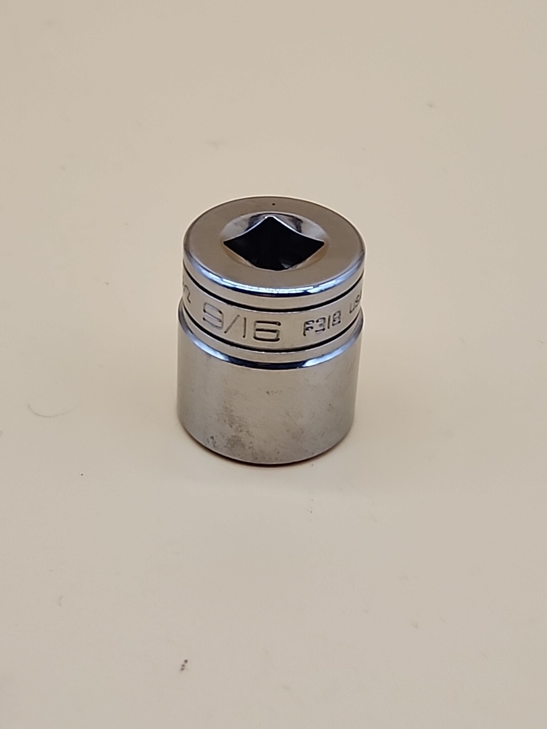 Snap-on Tools 3/8″ Drive 9/16″ SAE 8-Point Double Square Chrome Socket F318 USA