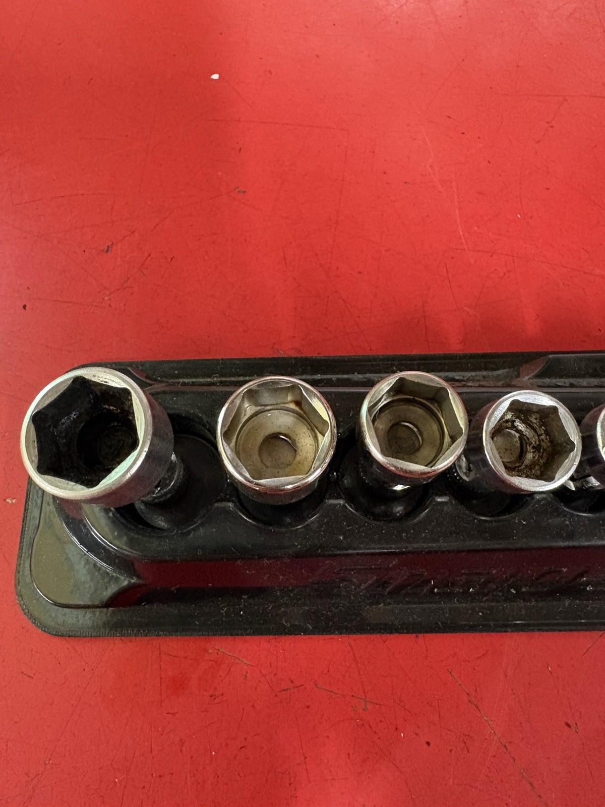 Snap On 12pc 111TMUSMA + 5mm 1/4″ Dr. Metric Universal Swivel Socket Set 5-15mm