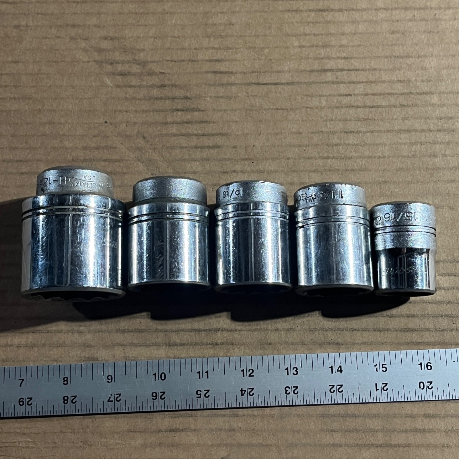 Williams H-1230 – H-1254 – 3/4″ Drive 15/16” – 1-11/16″ Socket 5 pc Set 12 pt