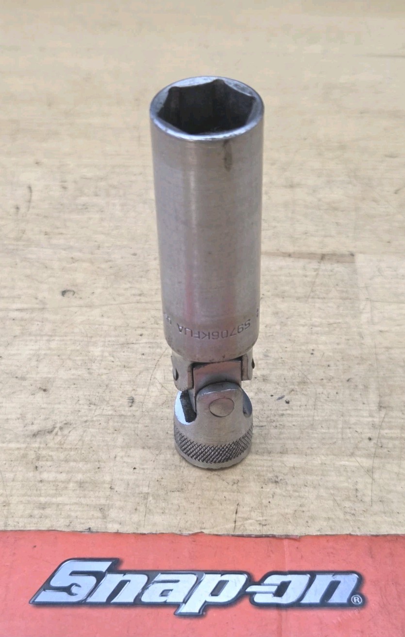 Snap On S9706KFUA- 3/8″ Drive 5/8″ Knurled 6Pt Universal Spark Plug Socket
