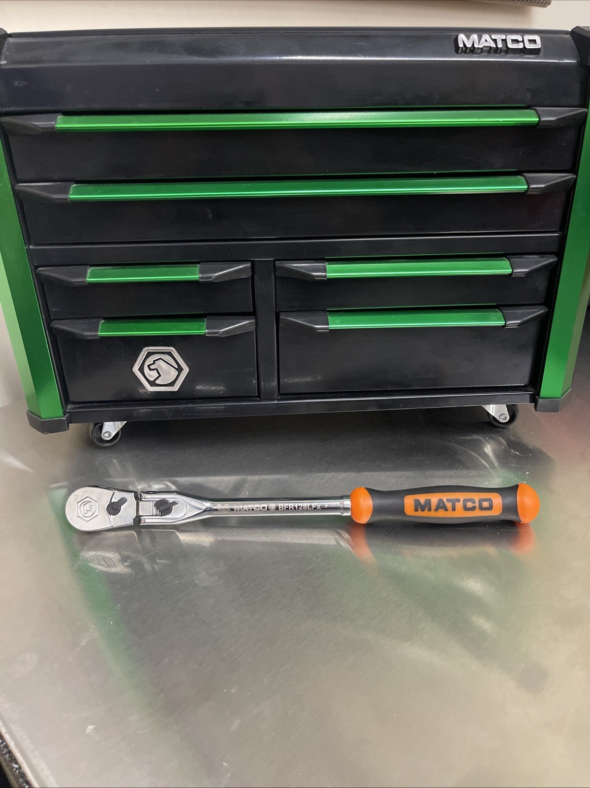 NEW! Matco Tools BFR128LFM 3/8″ DRIVE 12-1/2″ LOCKING FLEX HEAD RATCHET Orange