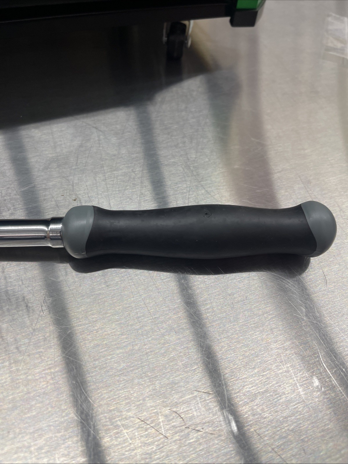 NEW! Matco Tools BFR128LFSG 3/8″ DRIVE 12-1/2″ LOCKING FLEX HEAD RATCHET Grey