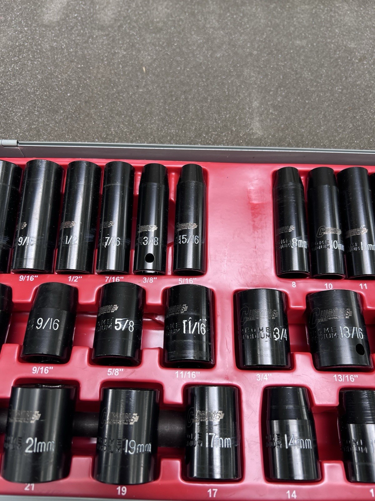 Chrome Vanadium Cummins Impact Socket Set 37 PC Set W/ Travel Case