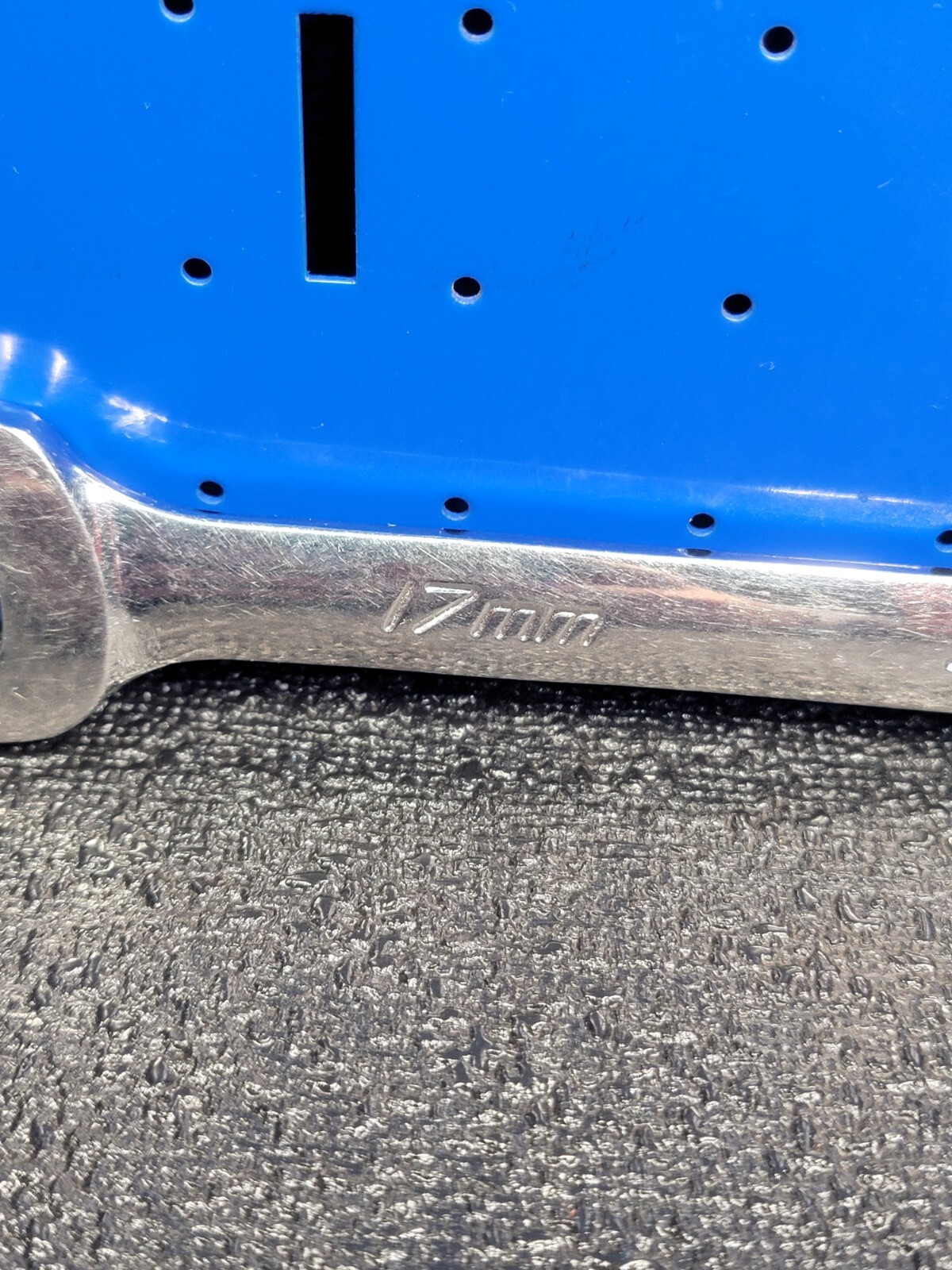 Snap-on Tools 17mm Metric OEXM170B 12-Point Standard Combination Wrench