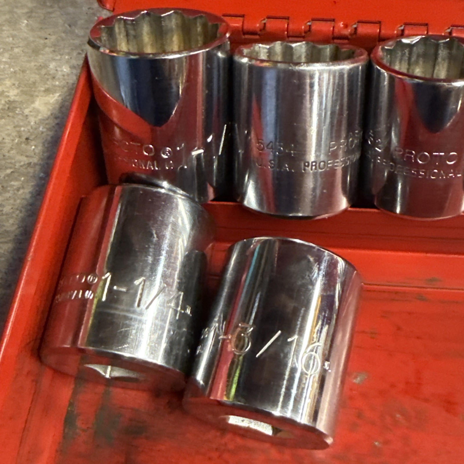 26 pc. PROTO TOOLS 1/2” DRIVE PROFESSIONAL SAE SOCKET SET 12-POINT +METAL CASE