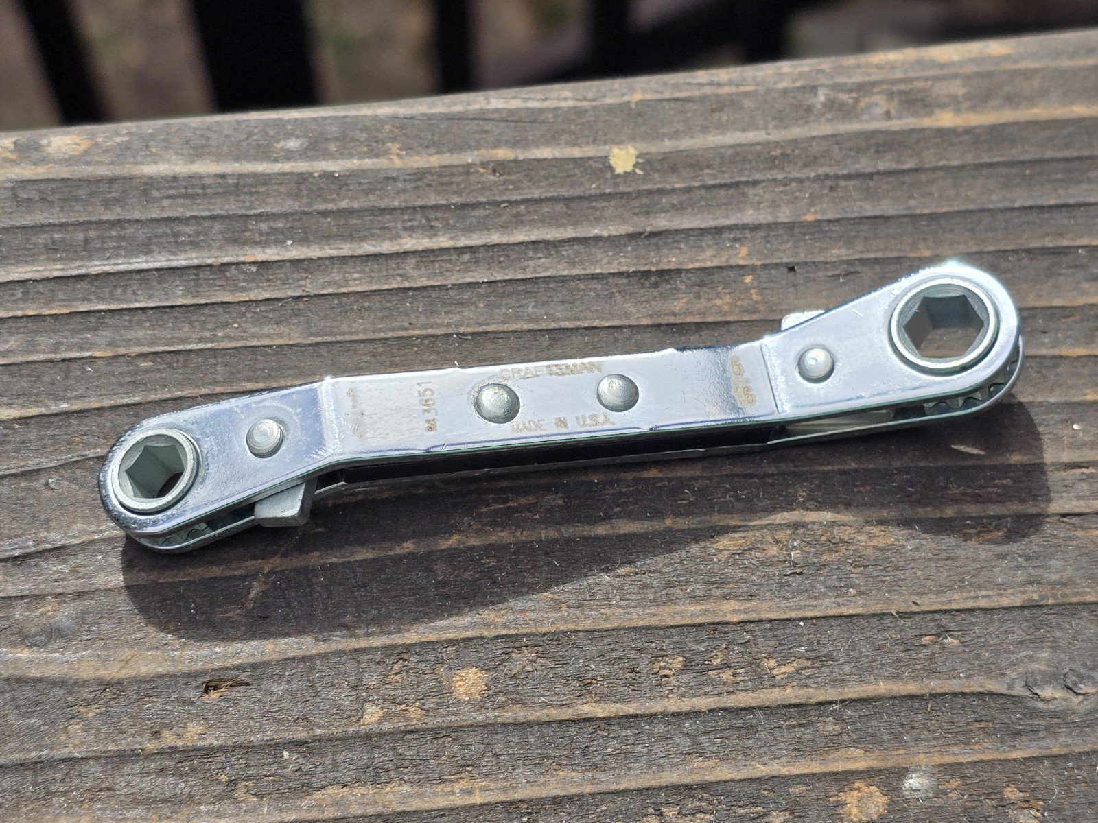 Sears Craftsman USA 6pt Offset Ratcheting Box Wrench 1/4″ x 5/16″ 43651