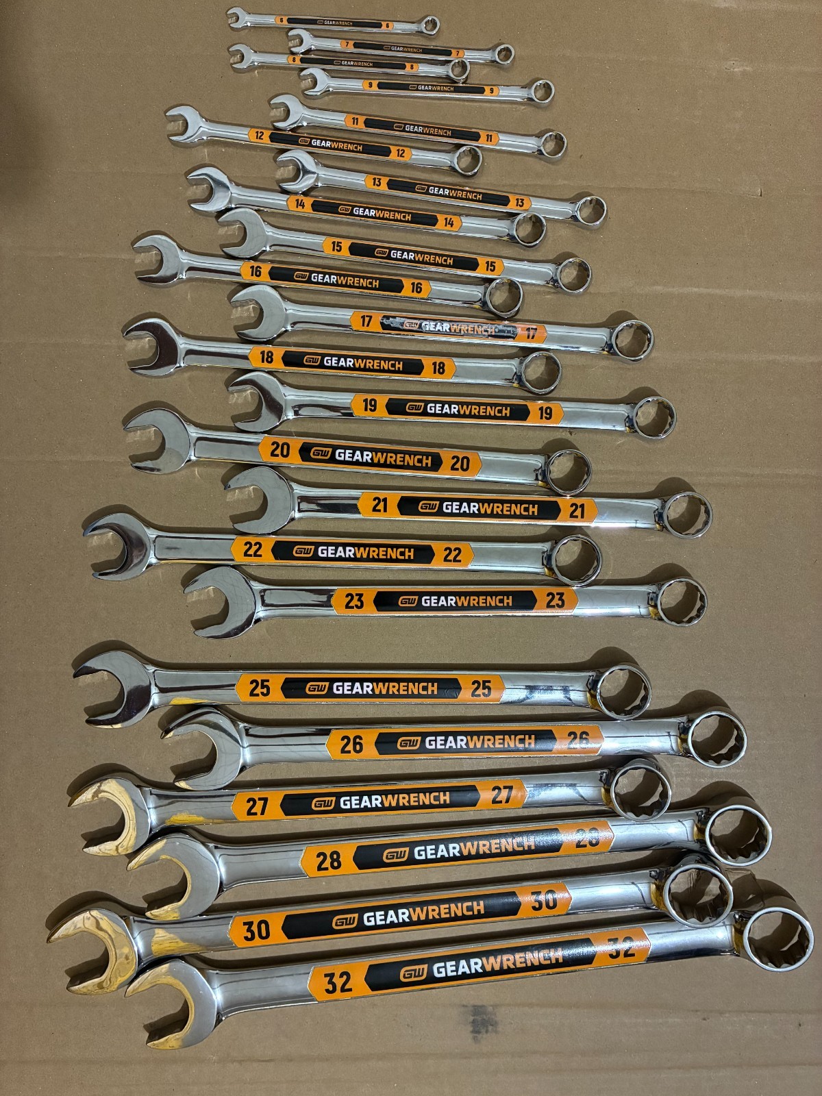 Gearwrench 23 PC 12 Point Metric Hi-Viz Long Pattern Combination Wrench Set