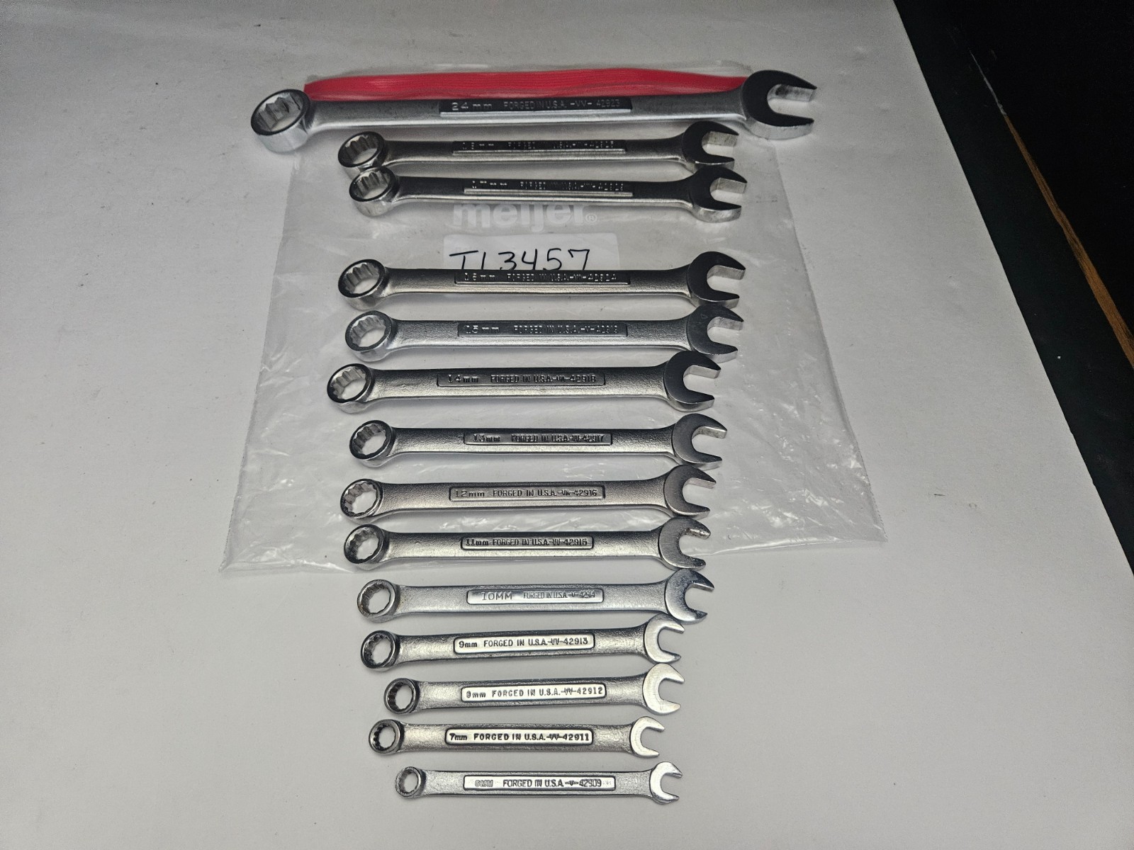 CRAFTSMAN USA 14 PC METRIC 12 PT COMBINATION WRENCH SET 7MM-18MM, 24MM (Tl3457)
