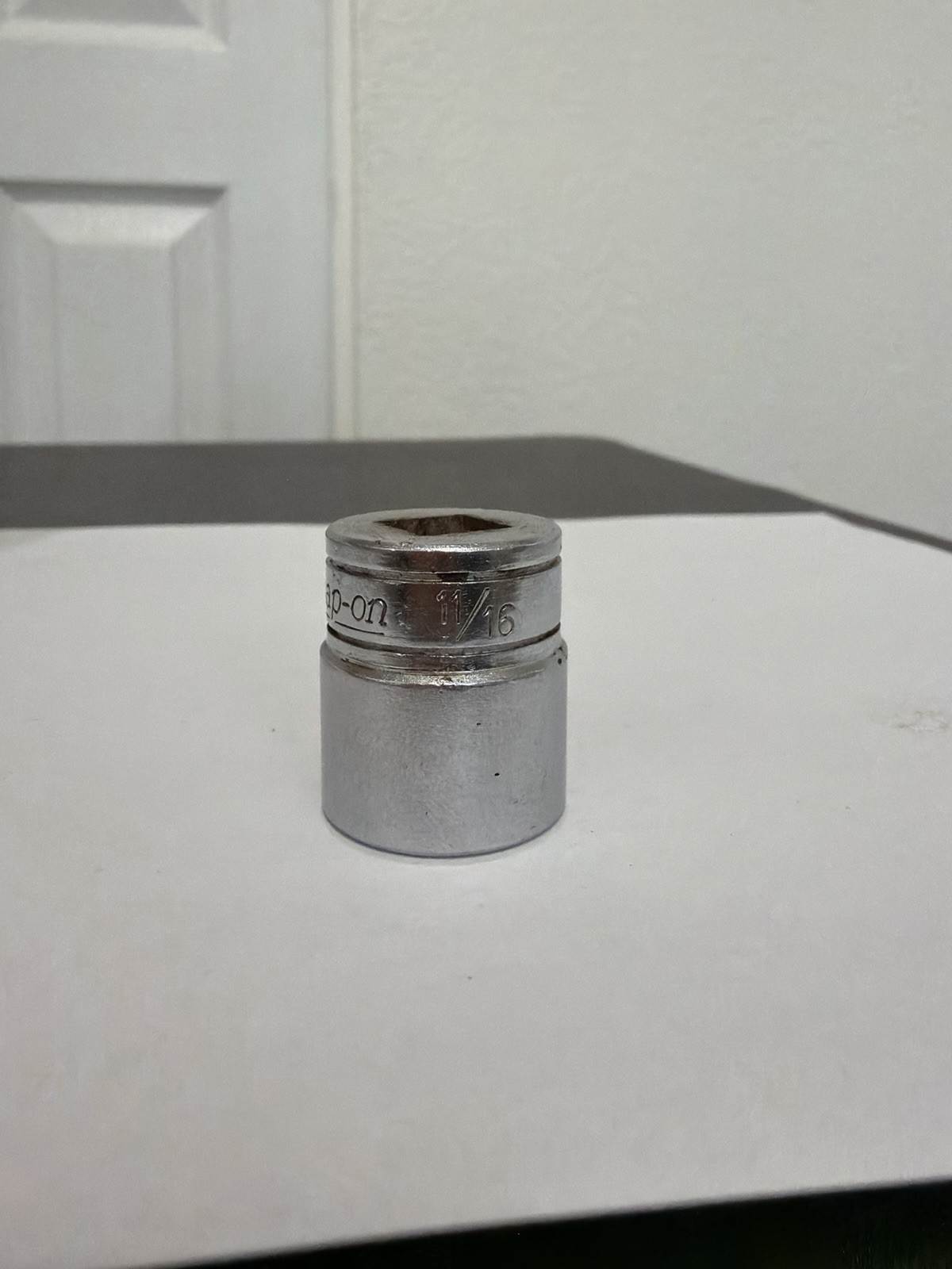 Snap-On 3/8″ Drive 12 Point SAE 11/16″ Flank Drive Shallow Socket F221 USA