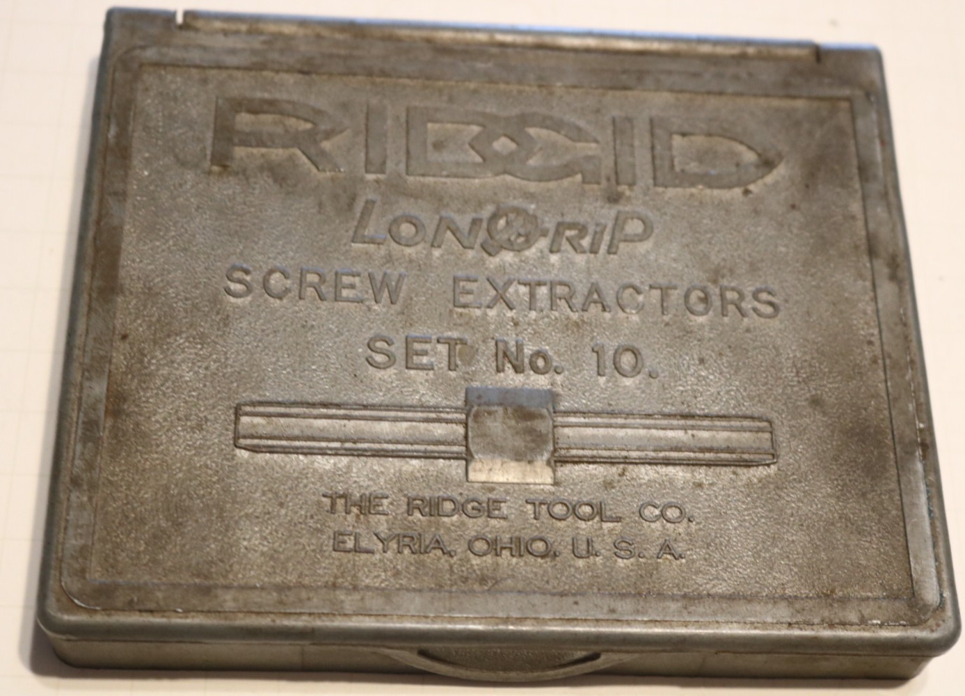 Ridgid Lone Rip Screw Extractors Set No. 10 Original Metal Case Elyria Ohio