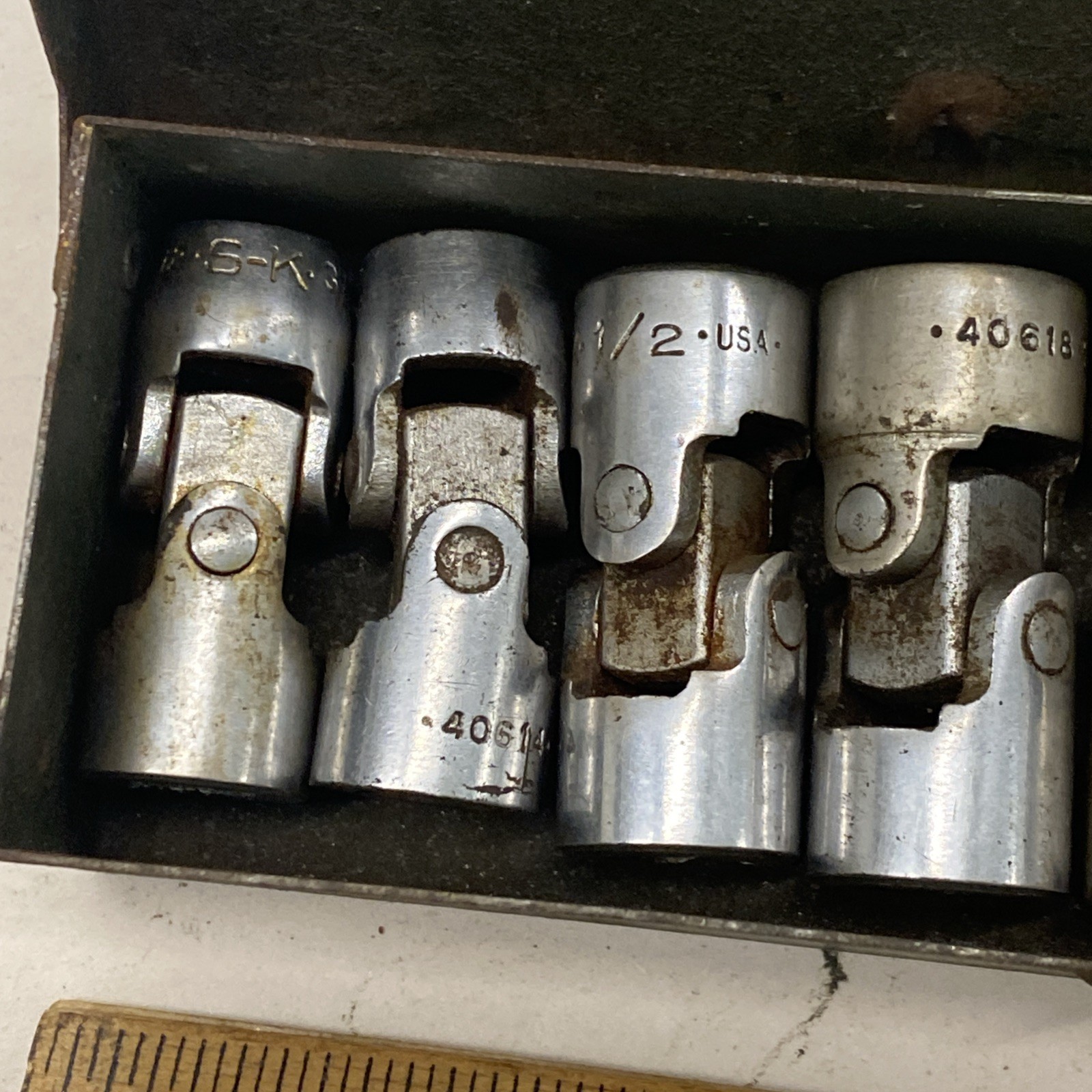 6 pc S-K Mixed 6pt/12pt Universal Swivel 3/8 dr. Socket Set 7/16″ – 11/16″ M0924