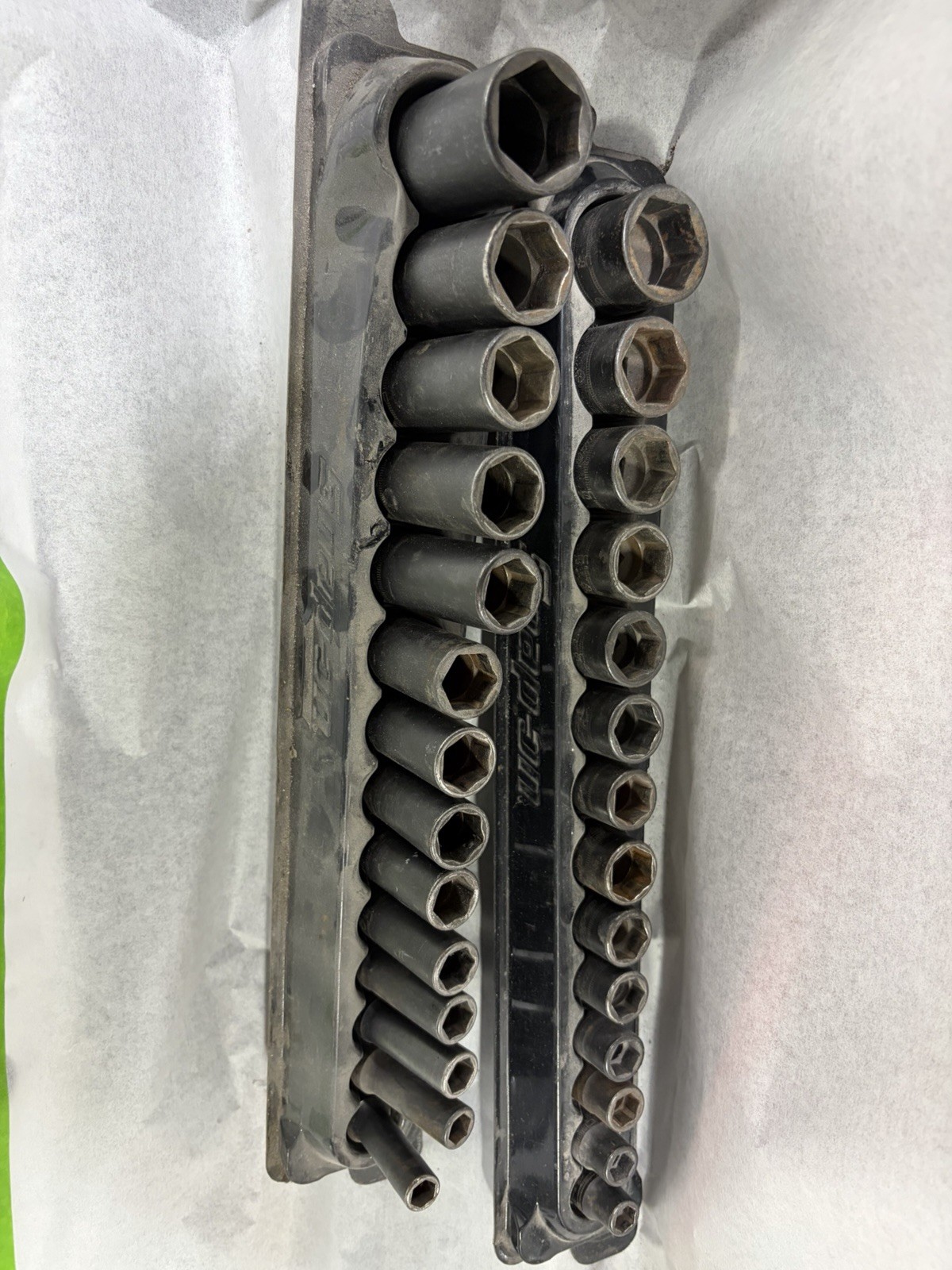 Snap On Socket Sets , Long & Short 8 to 19, 21,24. / 14 Sockets On Each Rail