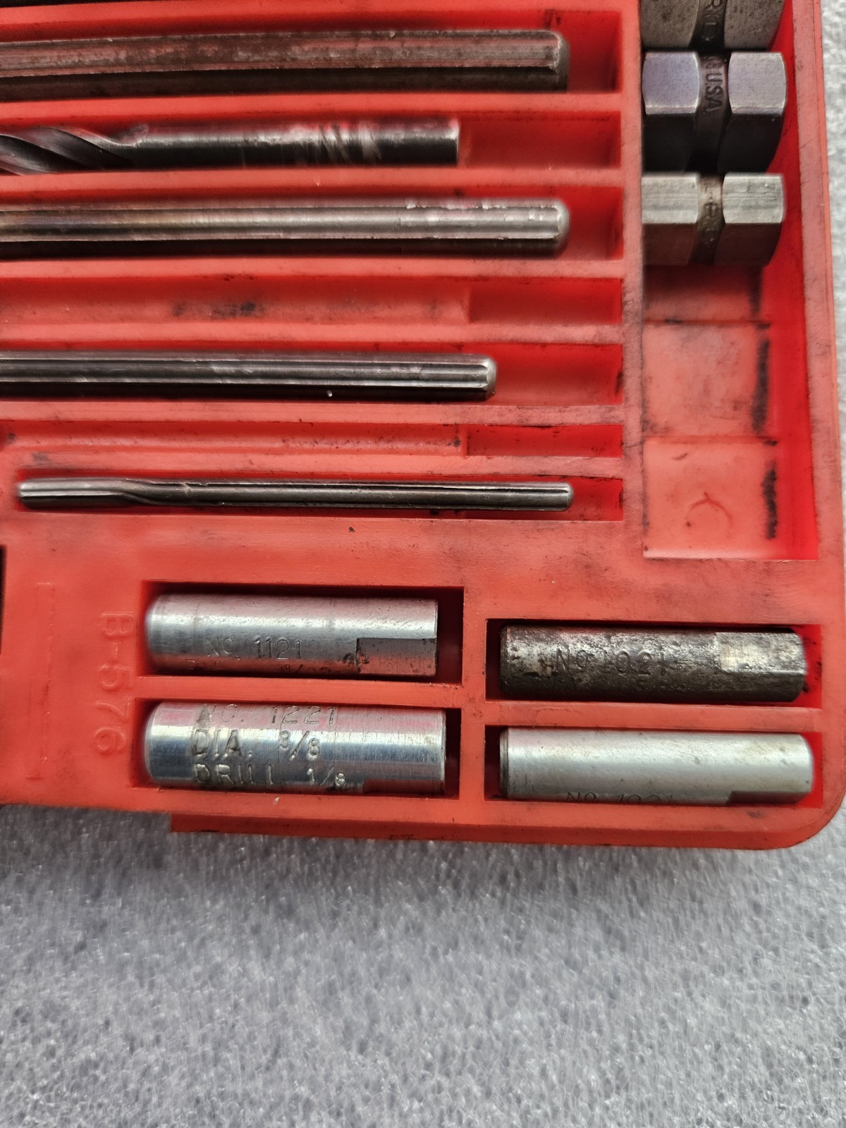Snap On Blue Point Screw 1020 Extractor Set 1020 Screw Extractor Set