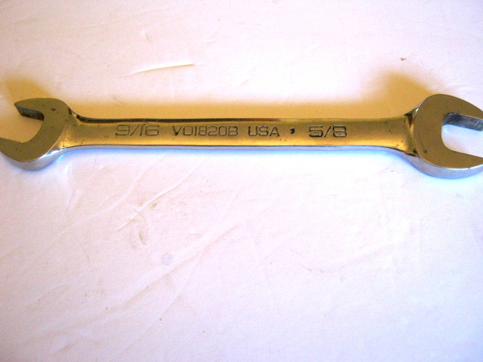 SNAP ON – VO1820B – 9/16 AND 5/8 DOUBLE OPEN END WRENCH – 7 1/4 Inches Long.