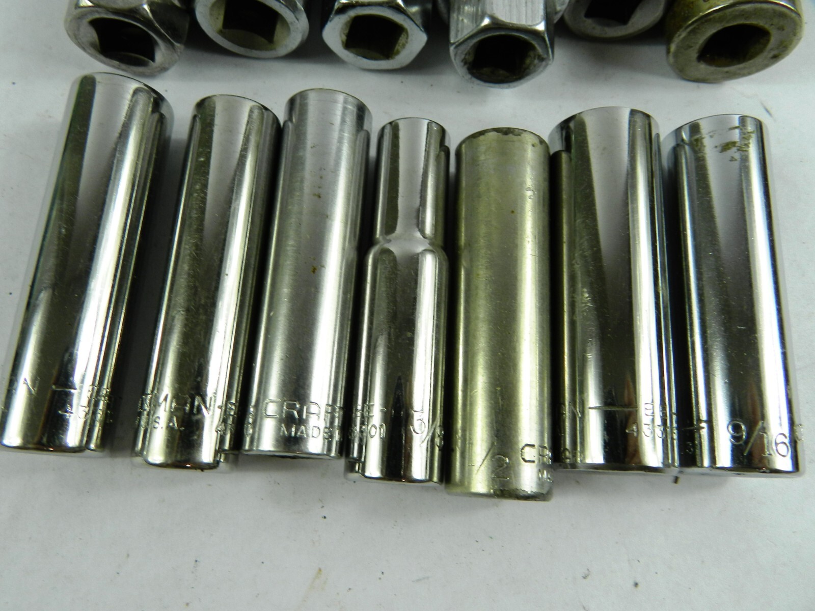 Lot (18) CRAFTSMAN 3/8 in Drive 13/16 – 3/8 in Standard Deep Well Sockets C323