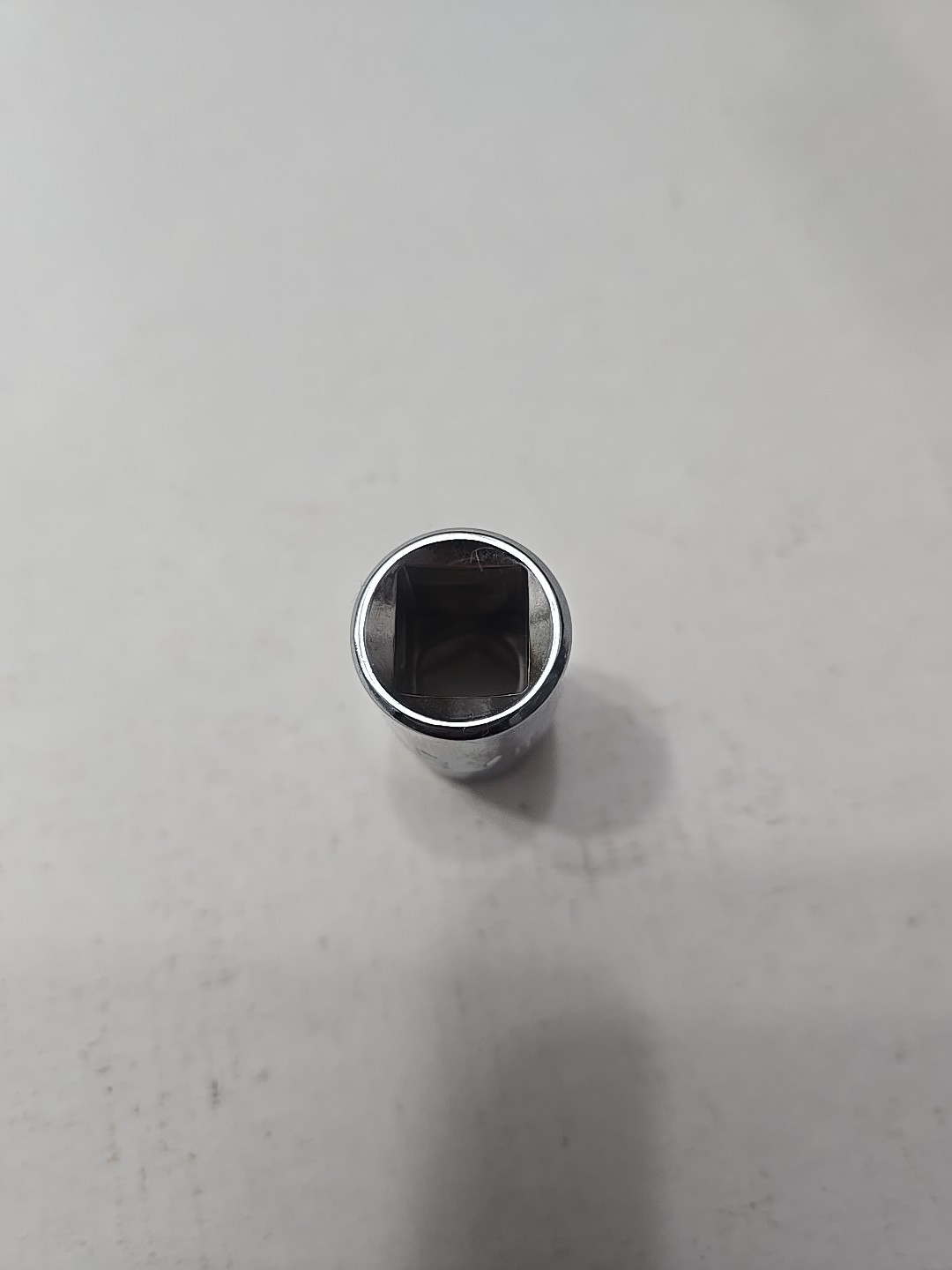 New Mac tools 9/16″ 1/2″ Dr. shallow chrome six point socket v186r