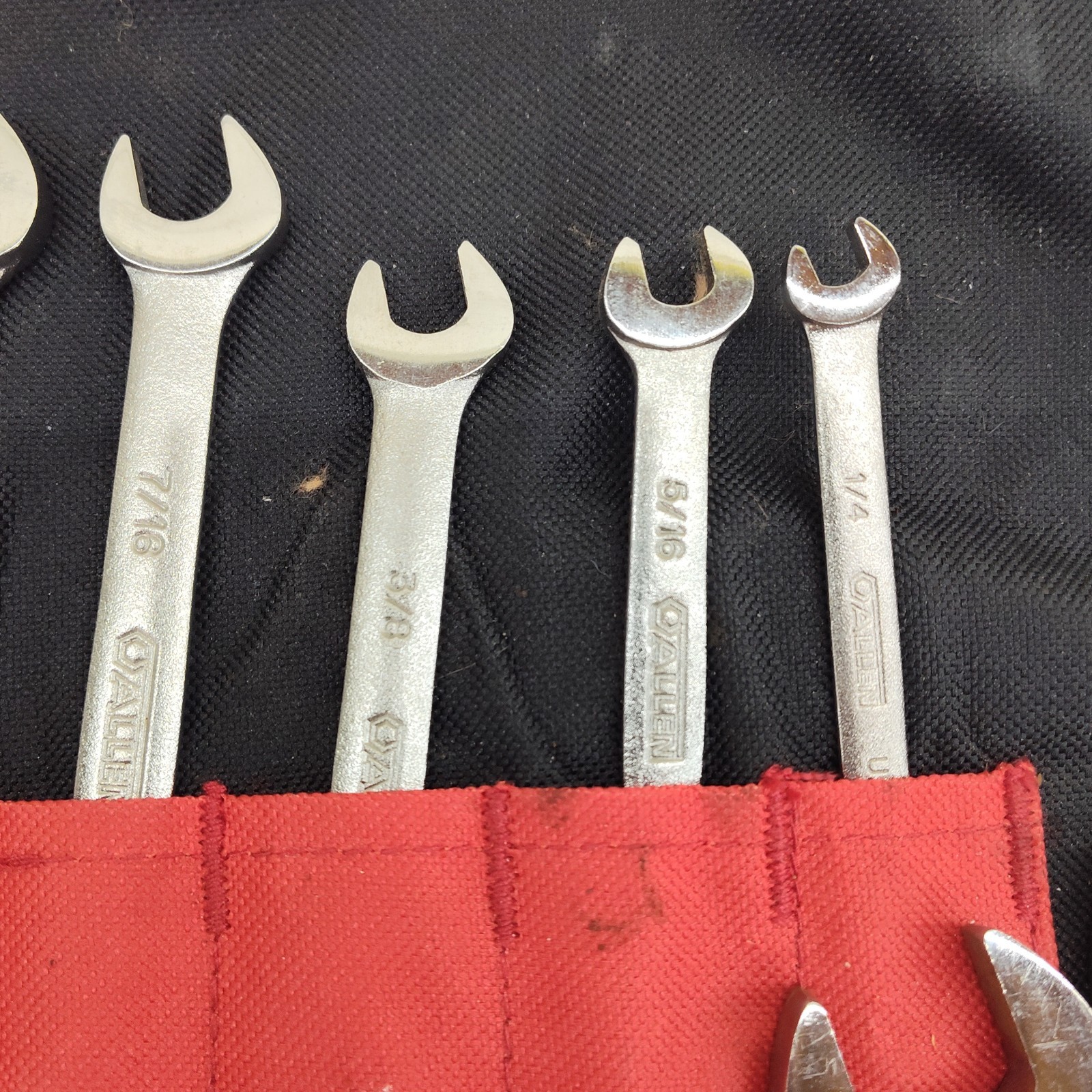 Allen Tools USA 12pc SAE Combination Wrench Set 1/4»- 1” in Craftsman Tool Roll