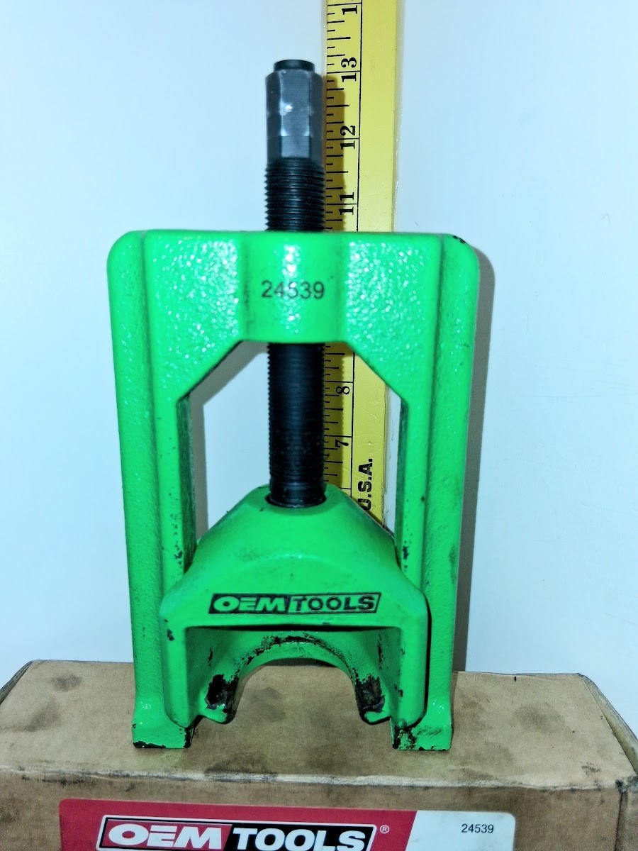 used OEM TOOLS 24539 U JOINT PULLER BEARING CUP OD 1″ -1.25″