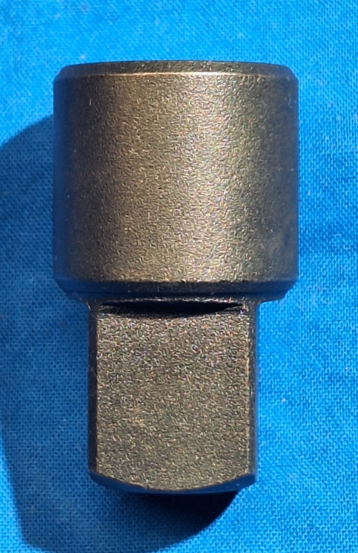 Mac Tools AP1624 1/2″ drive to 3/4″ drive impact adapter socket with locking pin