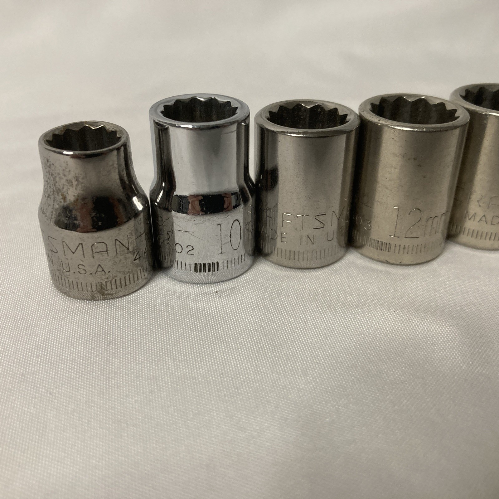 Craftsman USA 3/8″ Drive 12 pt Metric Socket Set 9mm – 19mm USA 11 piece