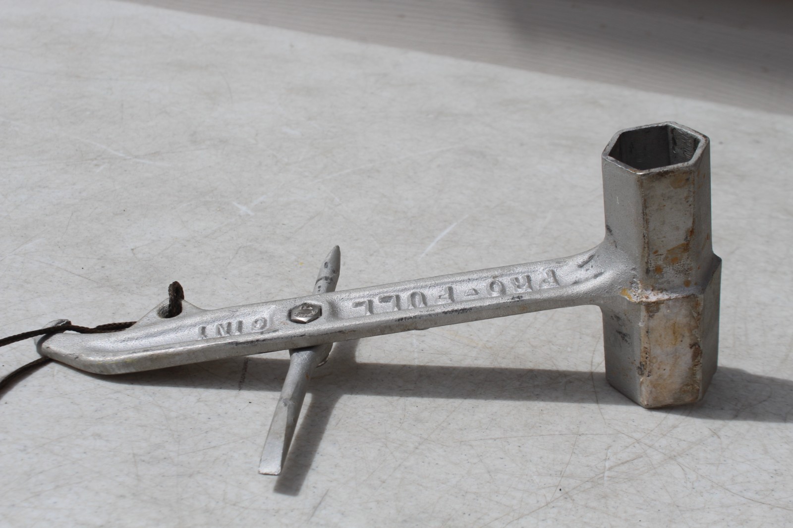 Pro Pull 6 in 1 Propeller Prop Nut Wrench Tool Boat Ram Mount Boat Motor
