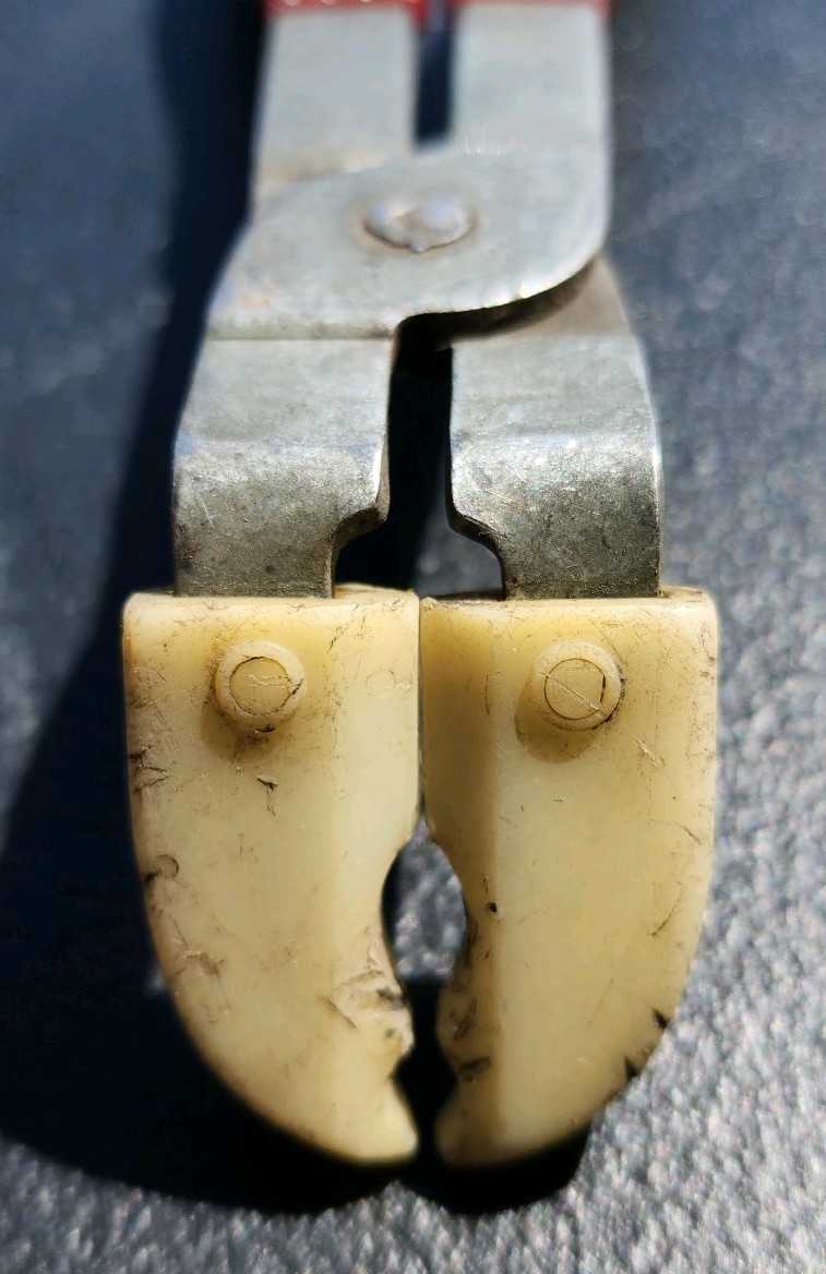 VINTAGE Cal-Van Tools Spark Plug Lead Pliers Shock Proof MIP #143 Auto Mechanic