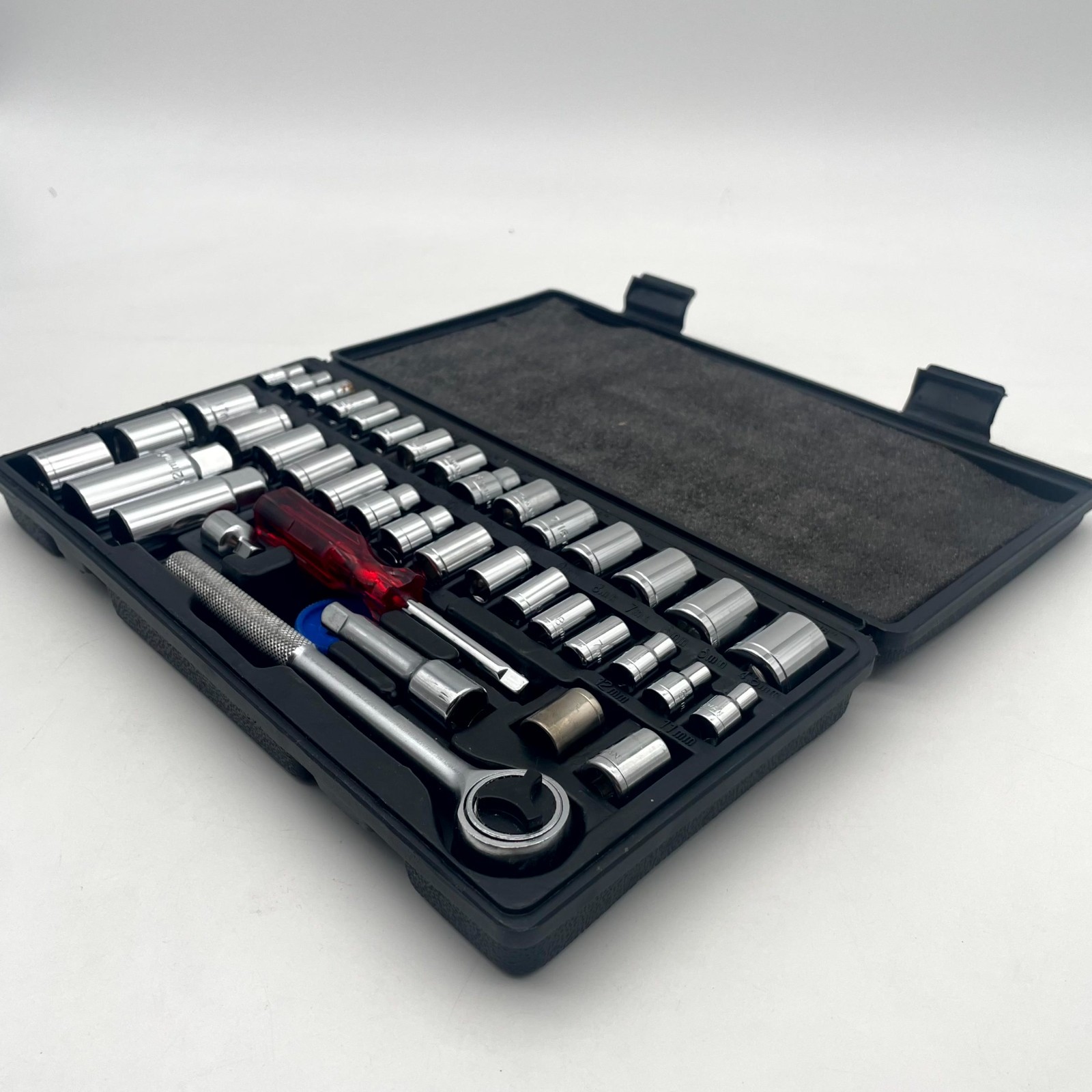 SAE Metric Multi Purpose Socket Set Chrome Vanadium with Carrying Case (40-Pcs)