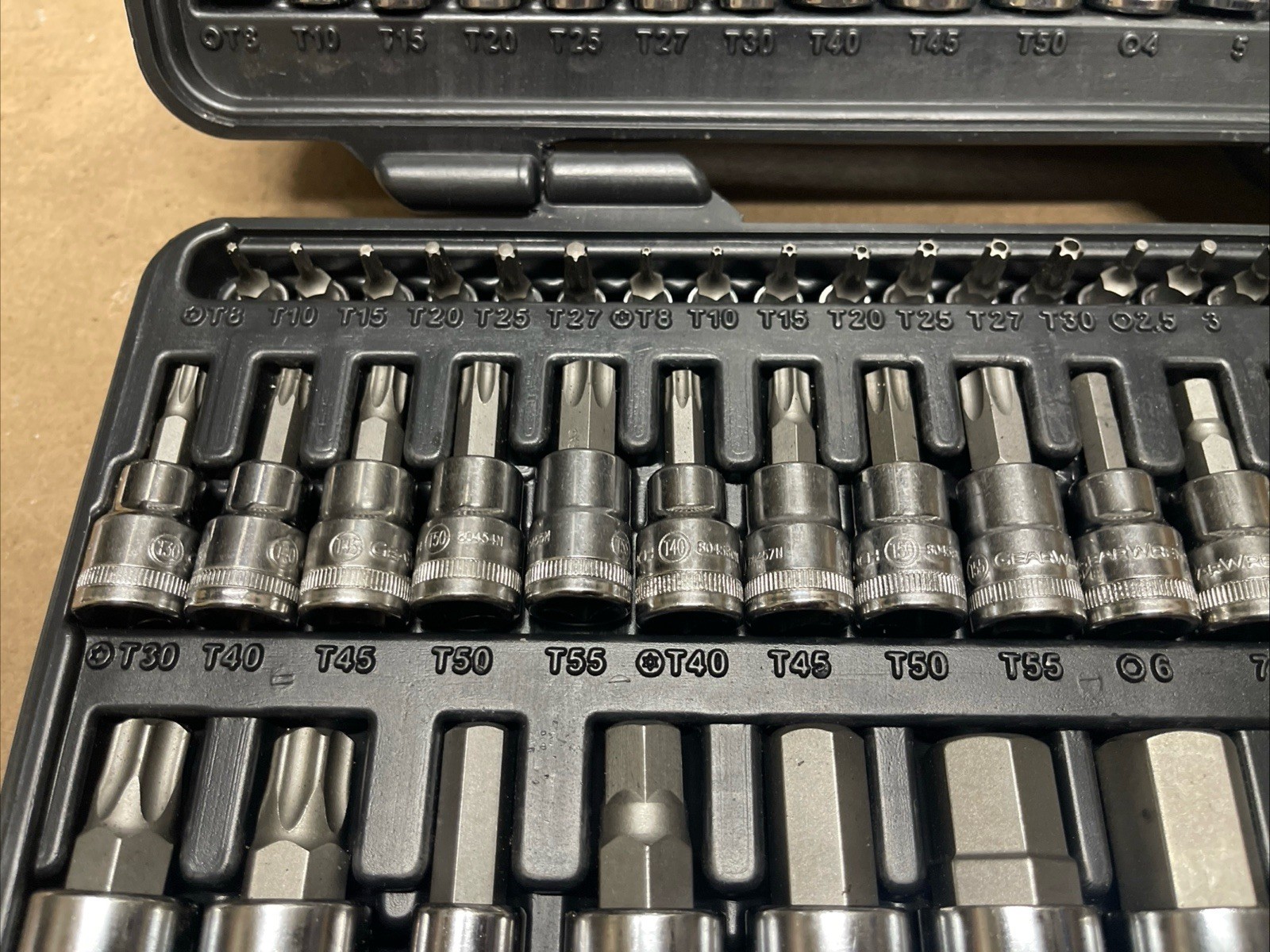 GEARWRENCH 80742 Master SAE/Metric Hex And Torx Bit Socket Set – 84 Pc.