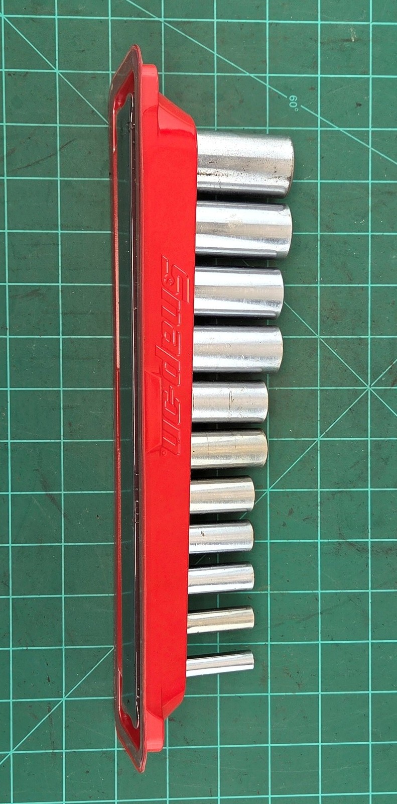 Snap On 211SFSY 3/8″ Dr 1/4″-7/8″ Deep SAE Socket Set 6 point 11 pcs w/ Mag Tray