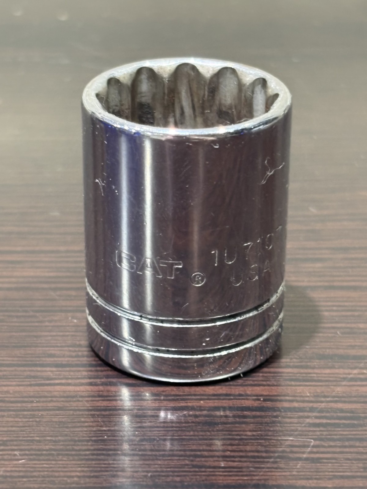 Caterpillar Tools 1U7107 7/8″ Shallow Socket 1/2″ Drive 12 Point Made in USA