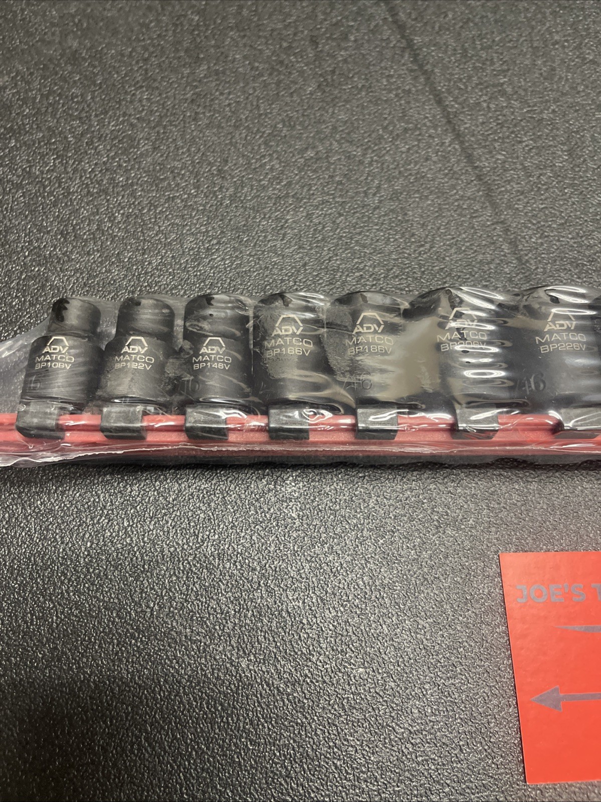 Matco Tools SBP126V 12-Pc 3/8″ Drive SAE 6-Point ADV Impact Socket Set 5/16″-1″