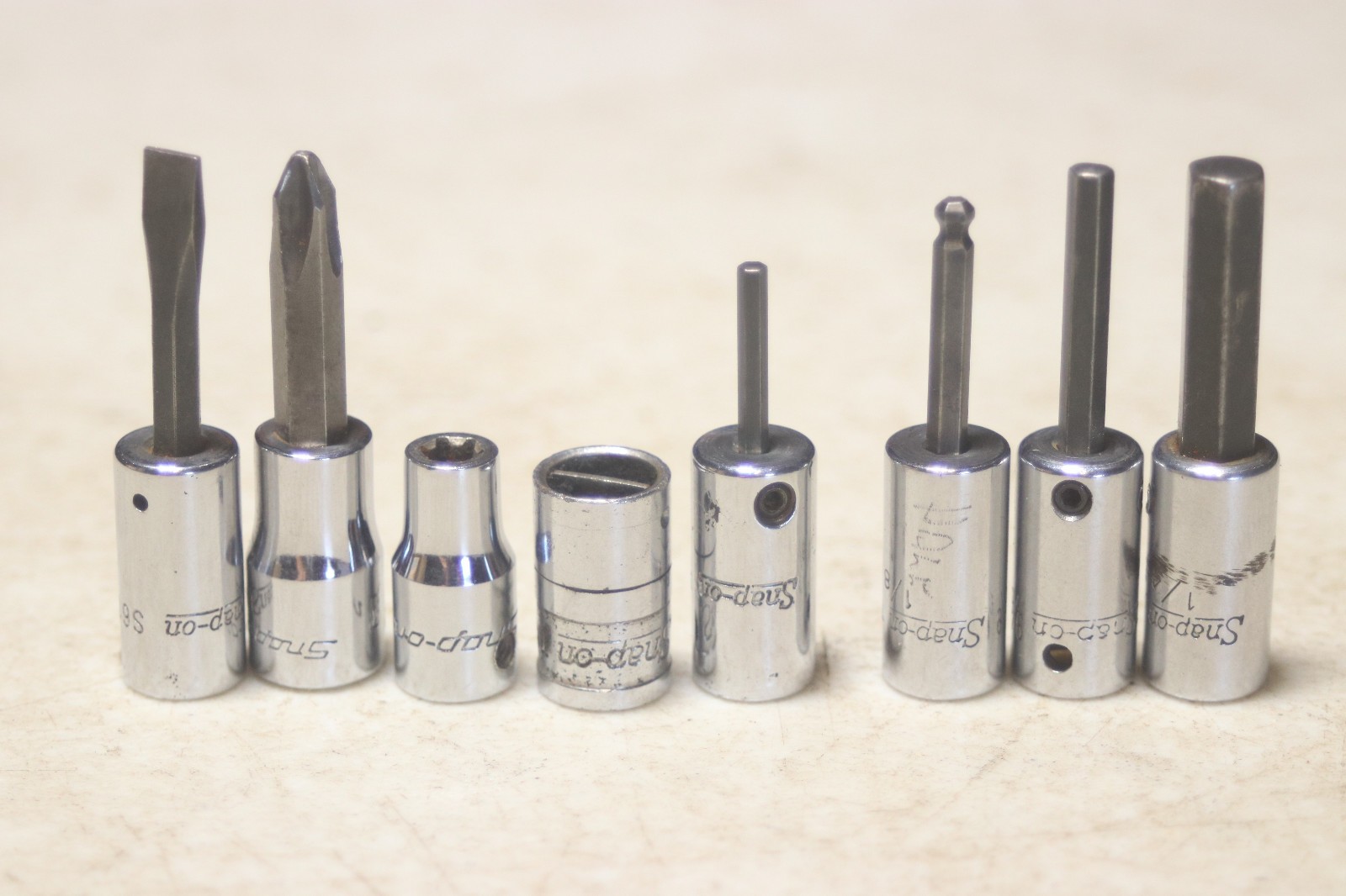 Lot of 8 Snap On 1/4 Inch Drive Torx Hex Screwdriver Bits