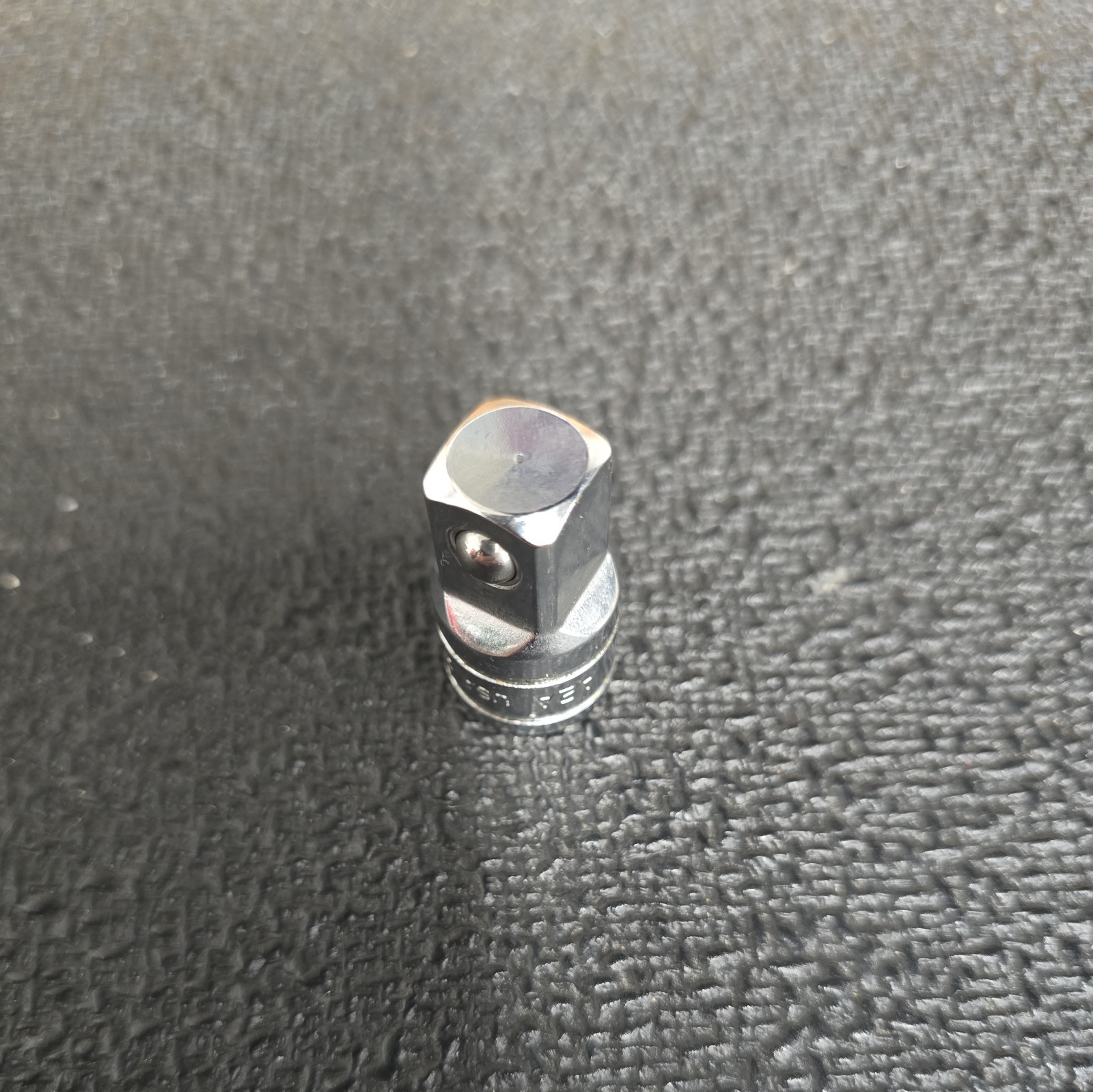 Snap-On Tools USA 3/8″ to 1/2″ Drive Chrome Adapter Socket A2A
