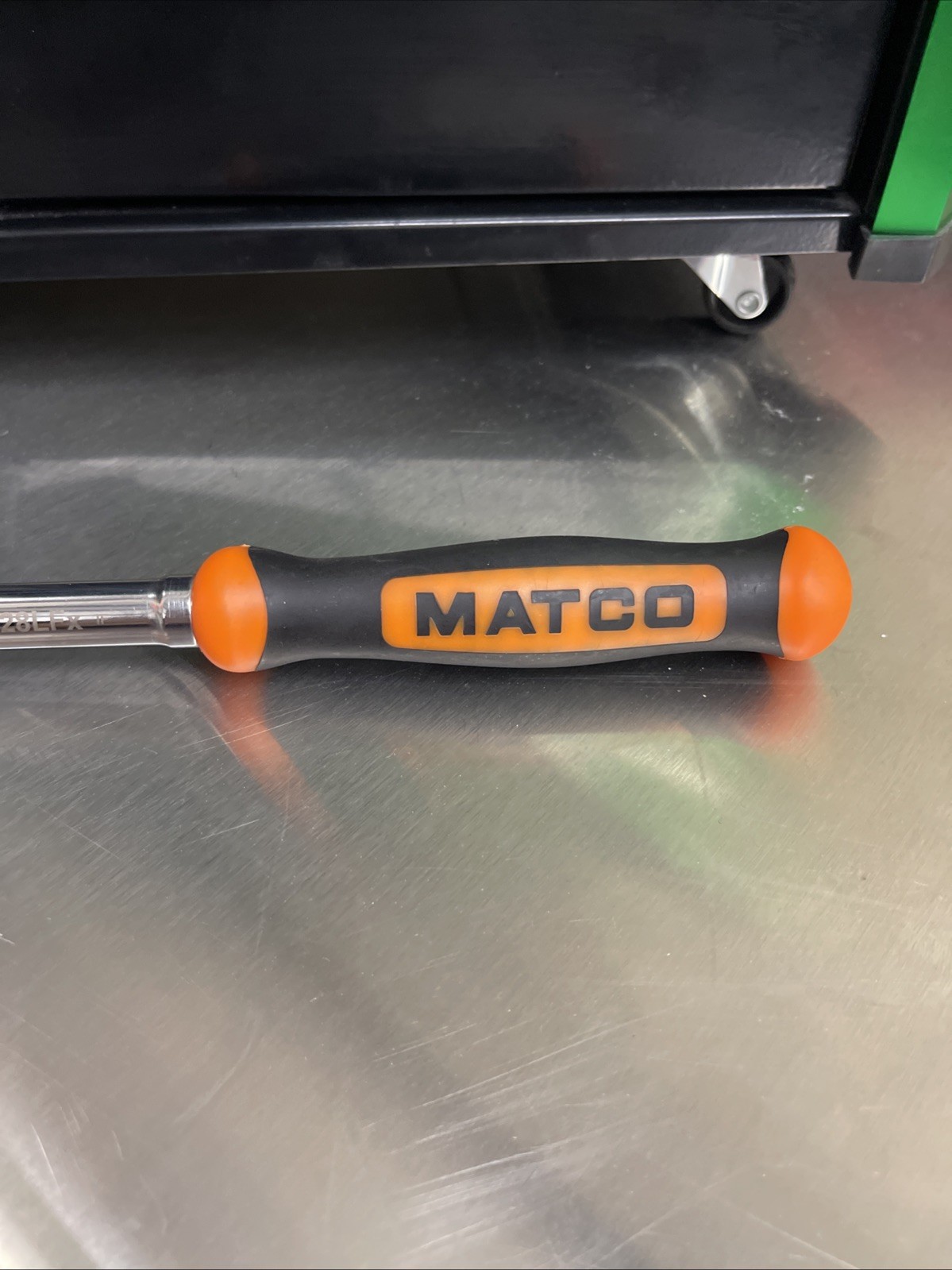 NEW! Matco Tools BFR128LFM 3/8″ DRIVE 12-1/2″ LOCKING FLEX HEAD RATCHET Orange