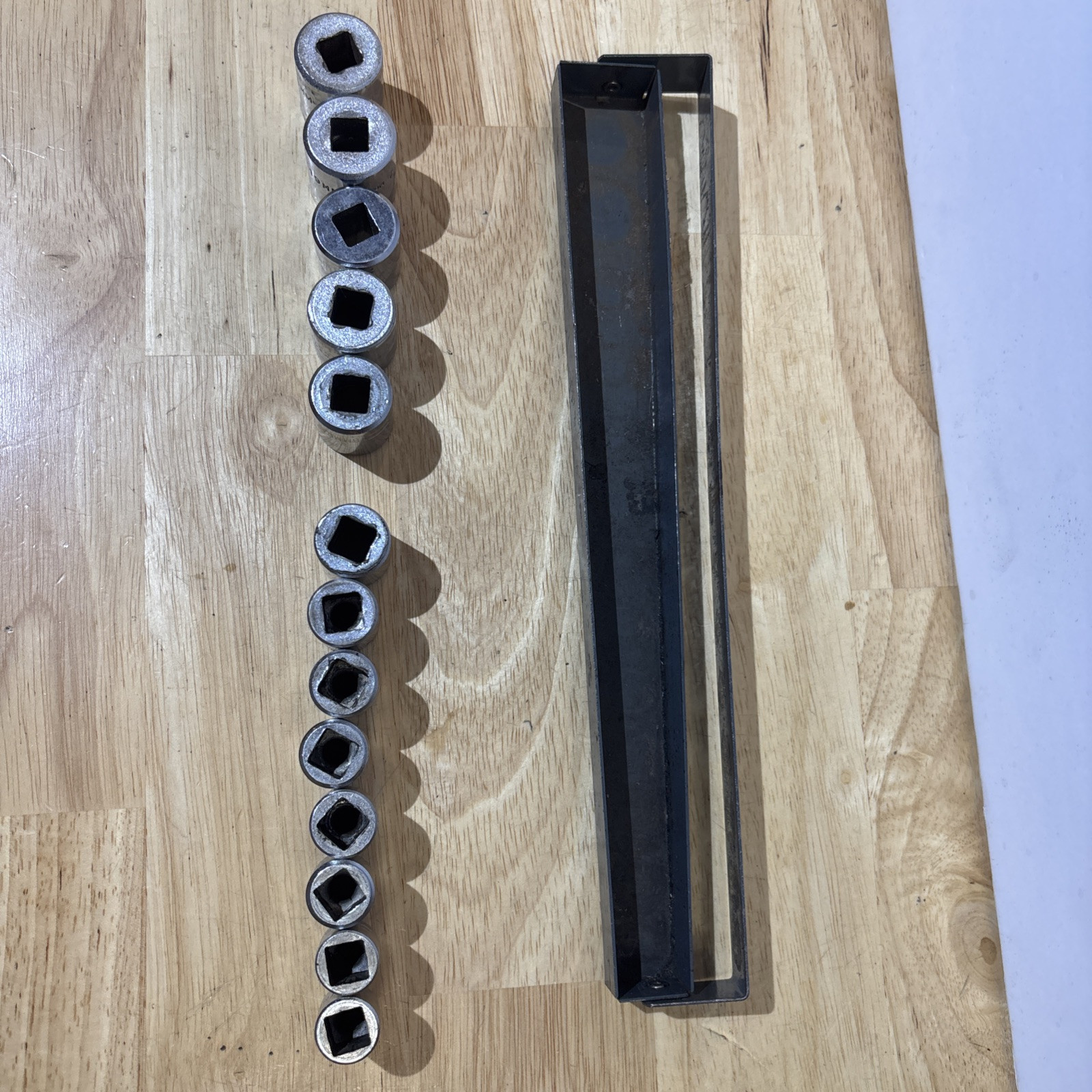 Dayton Metric Shallow Socket Set 3/8″ Drive 6 Point 7mm to 19mm USA READ!