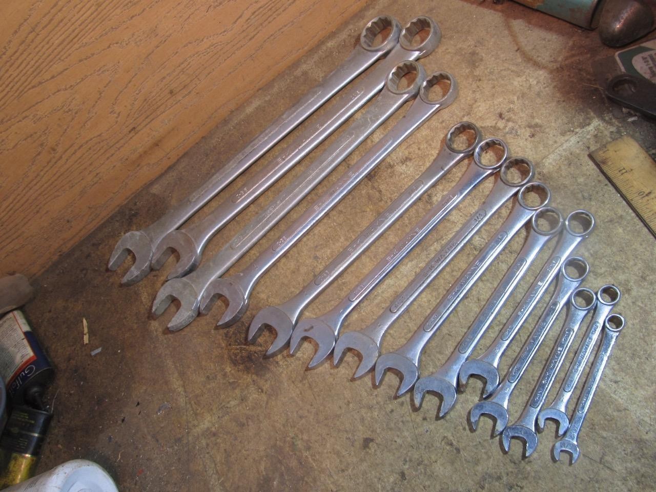 SK Wayne Combination Wrench 1-1/4″-5/16″ missing 15/16