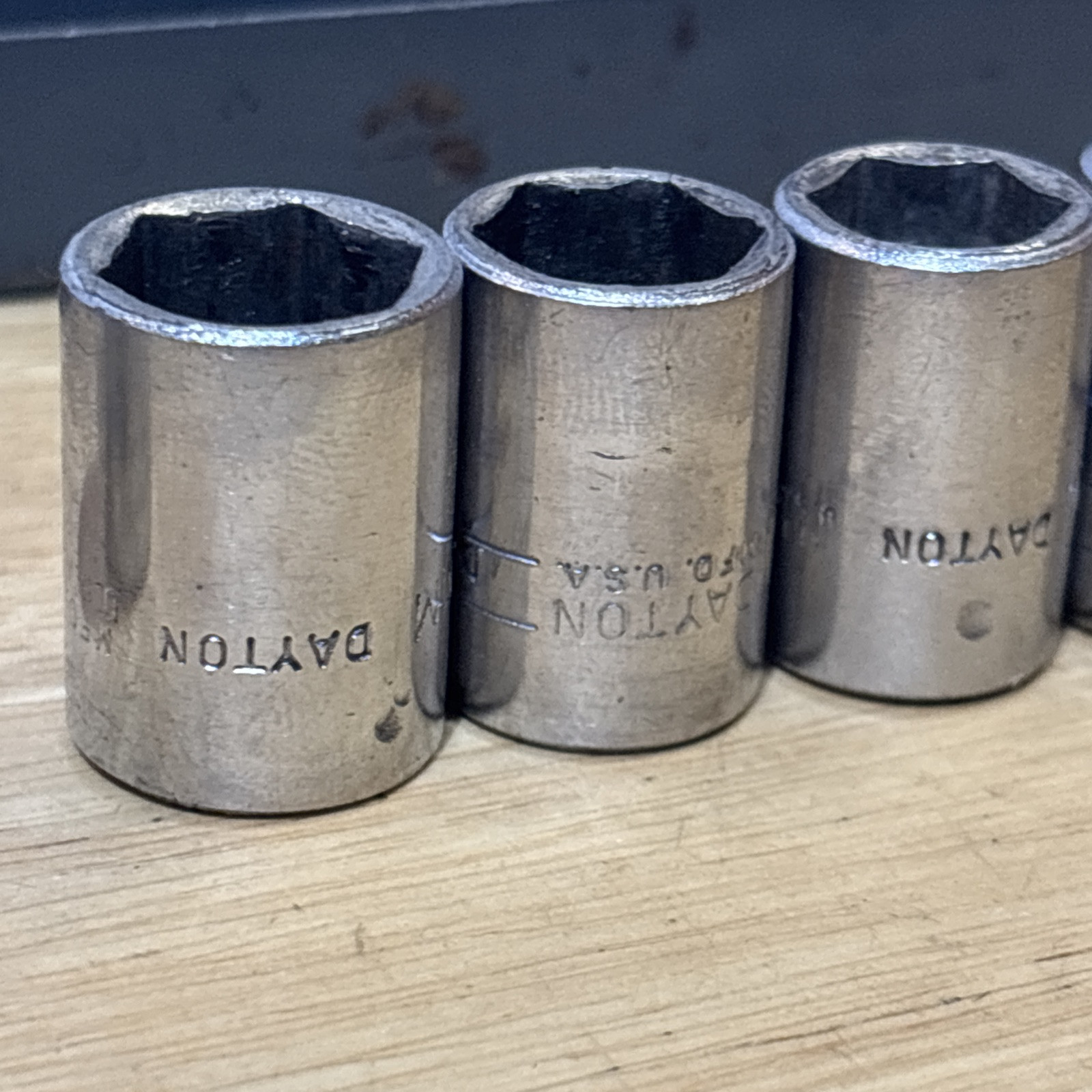 Dayton Metric Shallow Socket Set 3/8″ Drive 6 Point 7mm to 19mm USA READ!