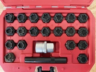 22pcs Anti-Theft Wheel Lock Screw Lug Nut Removal Key Socket Set For Audi