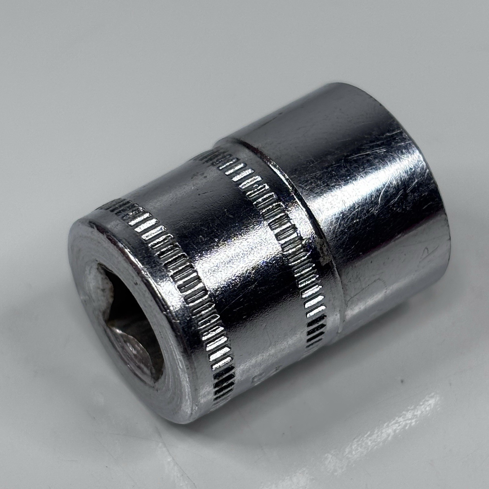 Snap On Tools TMM12 1/4 Dr 6Pt Metric 12mm Flank Dr Shallow Socket USA VTG 1980